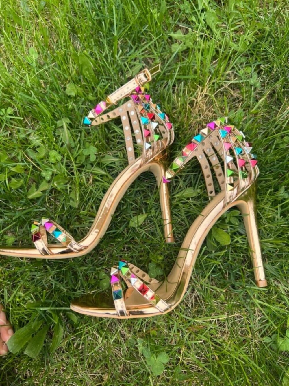 Wow beautiful heel